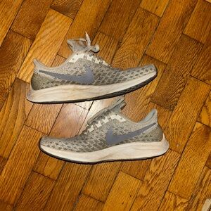 Nike Pegasus Zoom sneakers